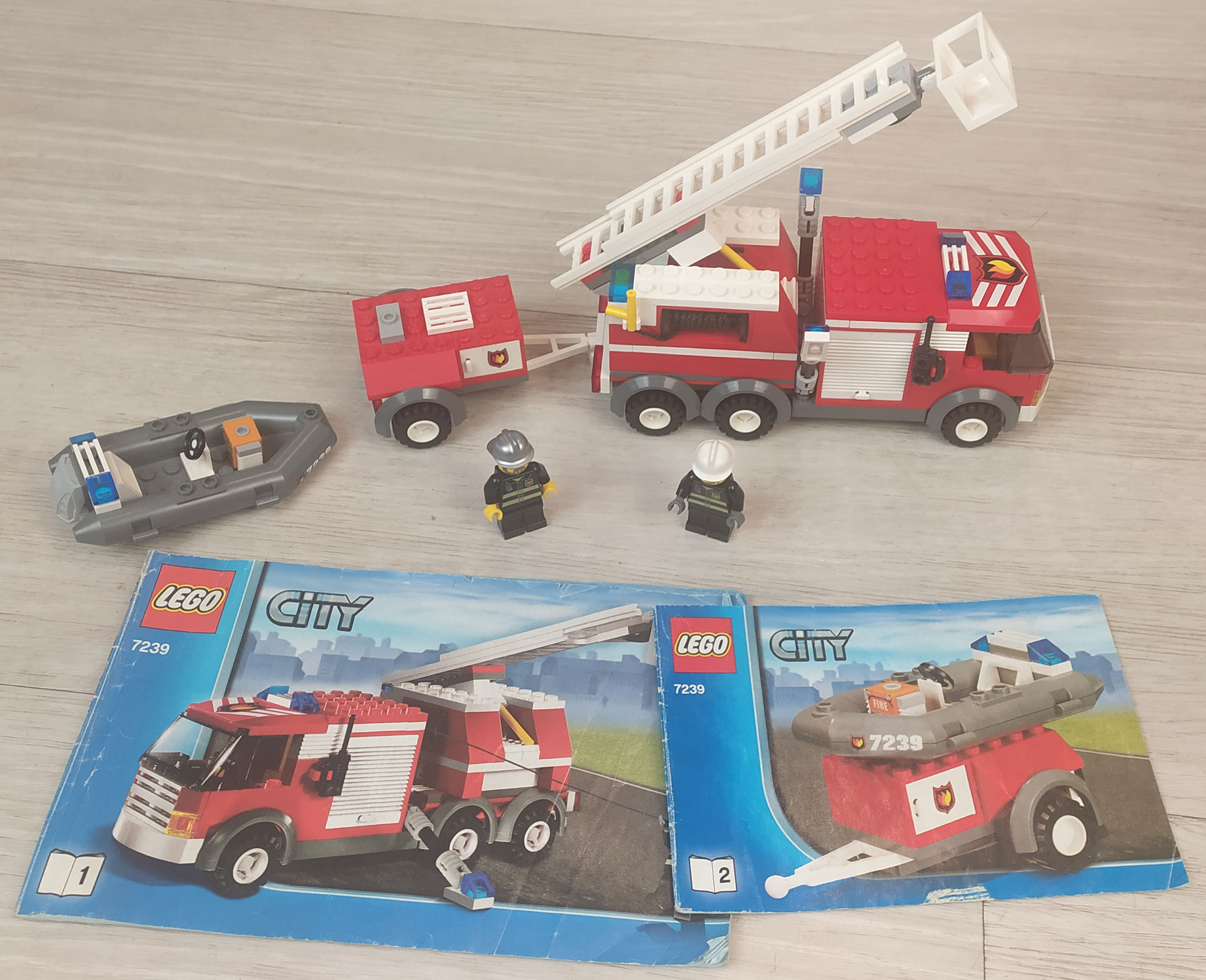 Lego City 7239 Fire Truck